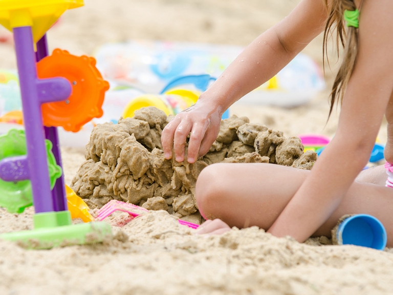 Castelli di sabbia perfetti: il giusto rapporto tra acqua e sabbia è fondamentale