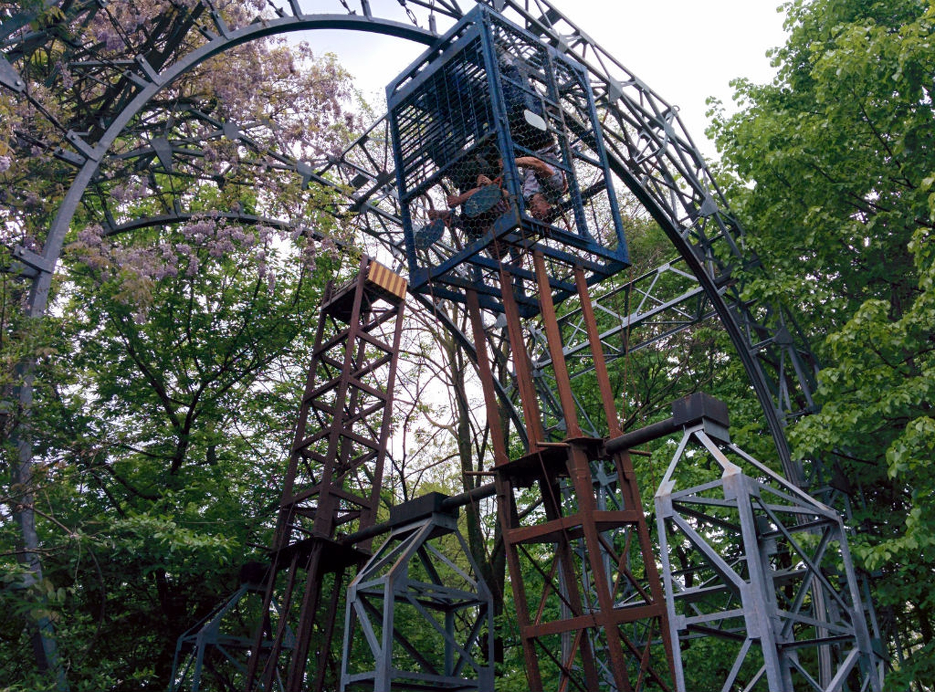 Il parco divertimenti costruito a mano e che funziona senza energia elettrica
