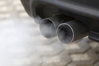 Rapporto europeo sulla CO2, i costruttori d’auto promossi e bocciati