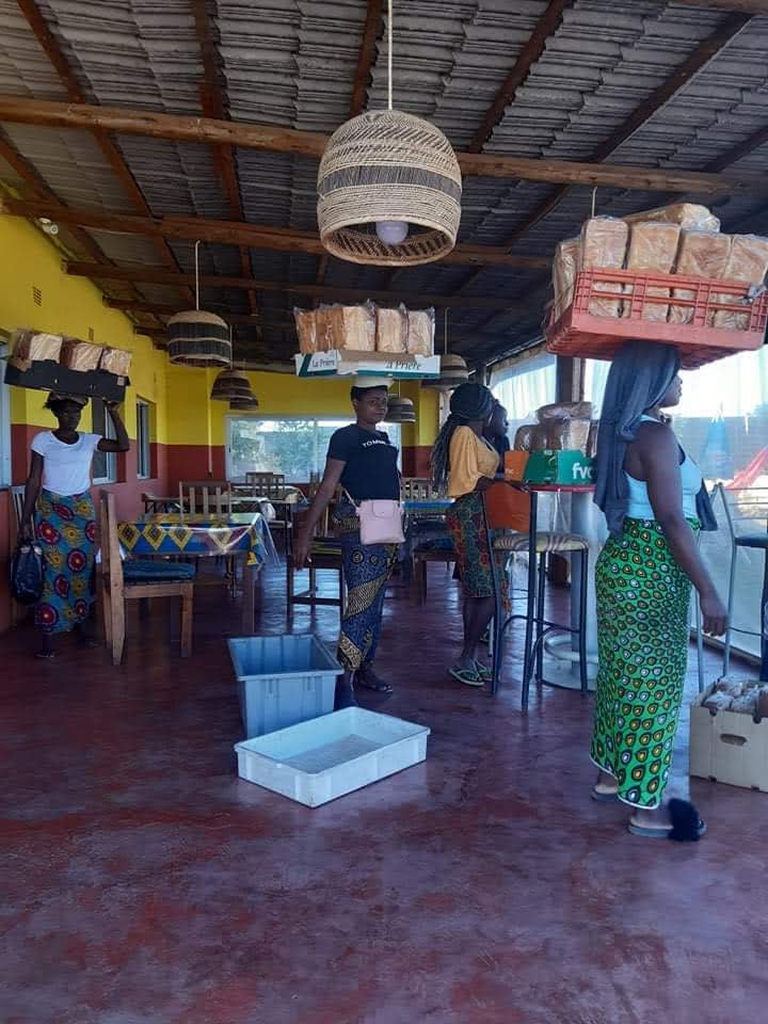 donne pane San Marino Bakery