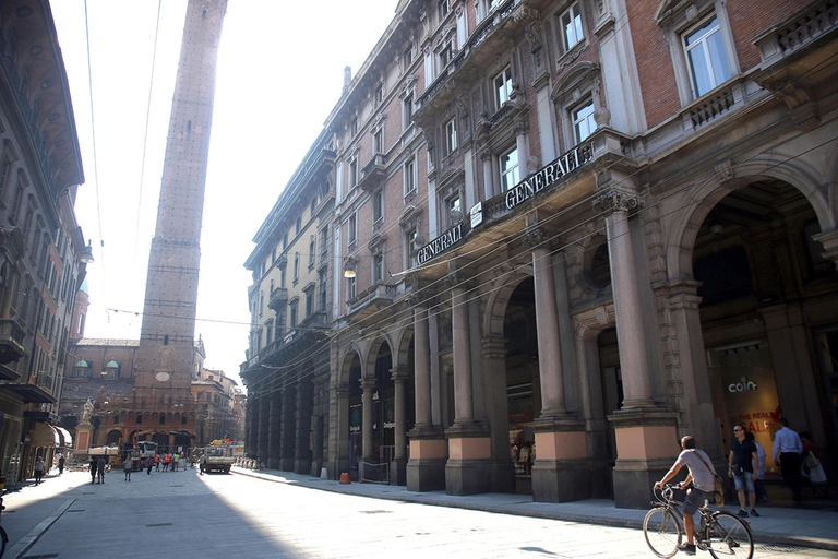 bologna due torri