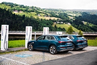 Auto elettriche, nell’Ue servono 6,8 milioni di colonnine di ricarica entro il 2030