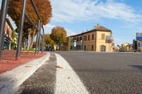 Le strade diventano silenziose con l’asfalto in gomma riciclata
