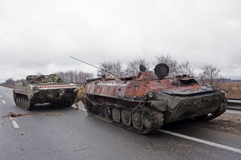 Dopo nove giorni di guerra il morale dei soldati russi è sempre più un problema