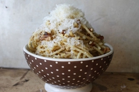 Spaghetti energetici alla salsa di noci (fatta in casa)