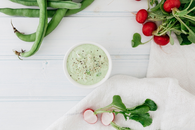 Crema di fave e formaggio di capra