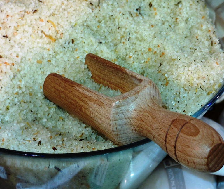 exfoliating treatment bath salts