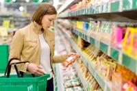 Cibi ultra-trasformati, sostituirne il 10 per cento nella dieta riduce il rischio di cancro