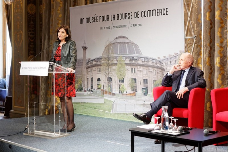 François Pinault col sindaco di Parigi Anne Hidalgo (foto Mairie de Paris)