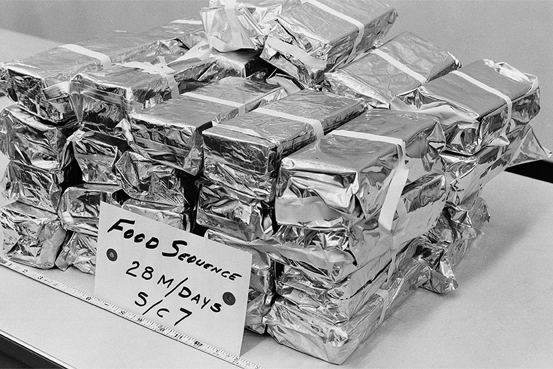 What astronauts can and can't eat in space - LifeGate