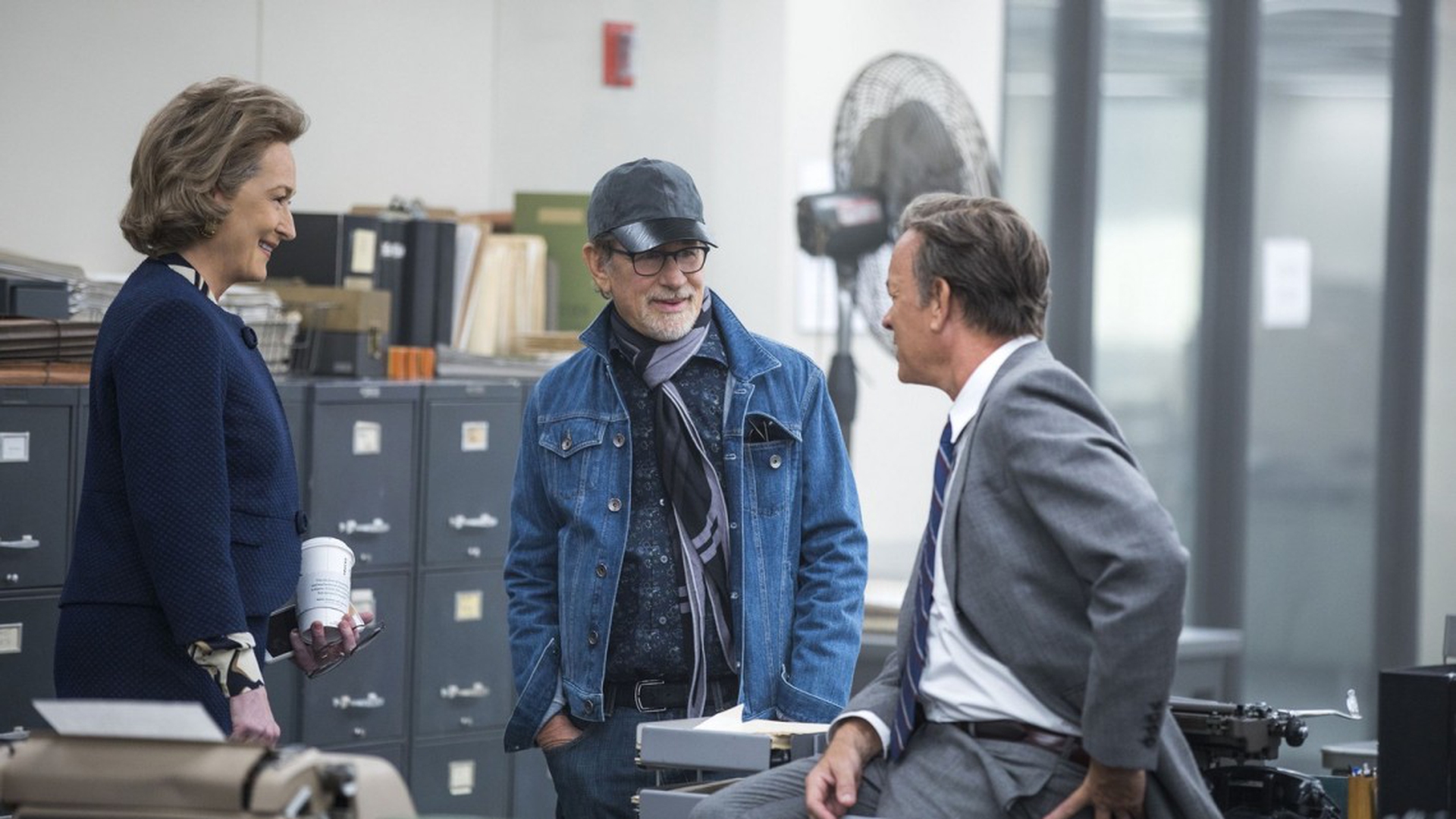 Steven Spielberg, Tom Hanks e Meryl Streep sul set di The Post