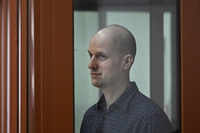 Russia, condannato a 16 anni di carcere il giornalista del Wall Street Journal Evan Gershkovich