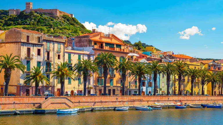 Bosa, gemma nascosta della Sardegna