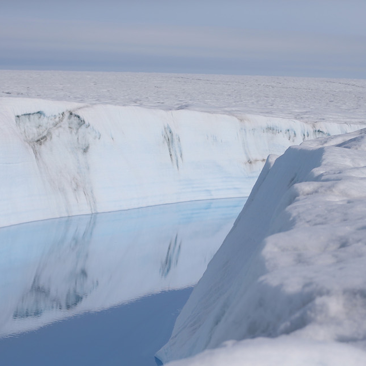 Un Iceberg Gigantesco Si Stacca In Groenlandia Il Video In Presa Diretta Lifegate