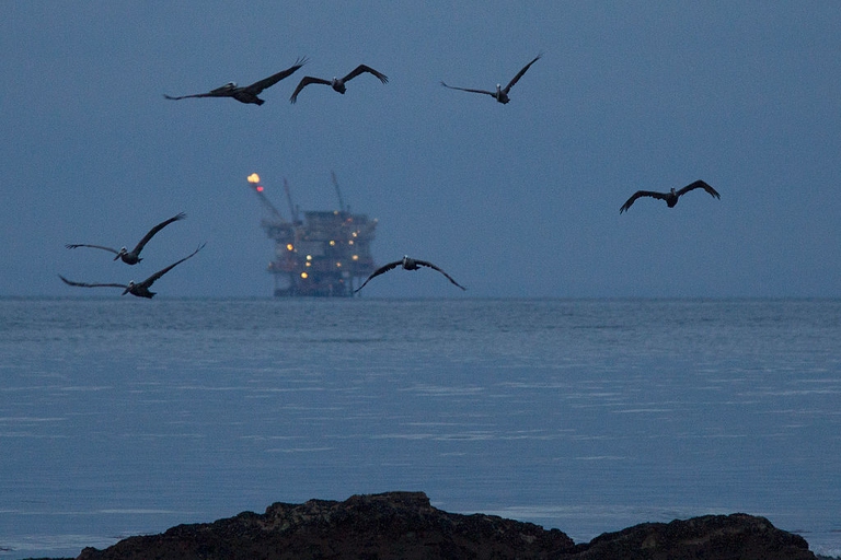 piattaforma petrolifera california