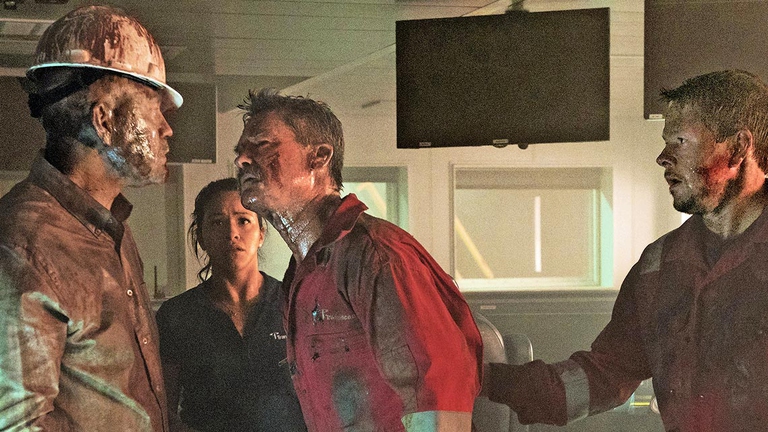 Kurt Russell e John Malkovich, un'eccellente prova d'attore nel film Deepwater - Inferno sull'oceano © Lionsgate