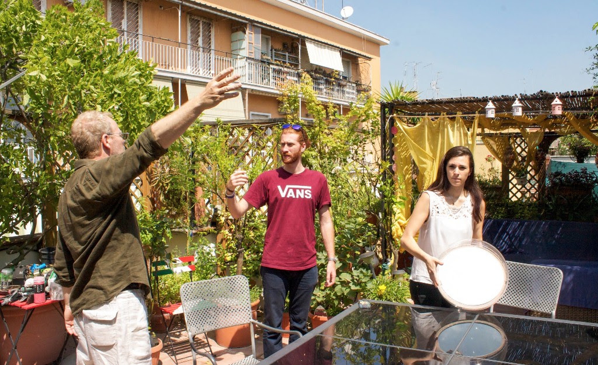 Lucy, la lampada che illumina senza elettricità