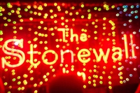 Com’è andato il pride di New York che ha celebrato i 50 anni dai moti di Stonewall