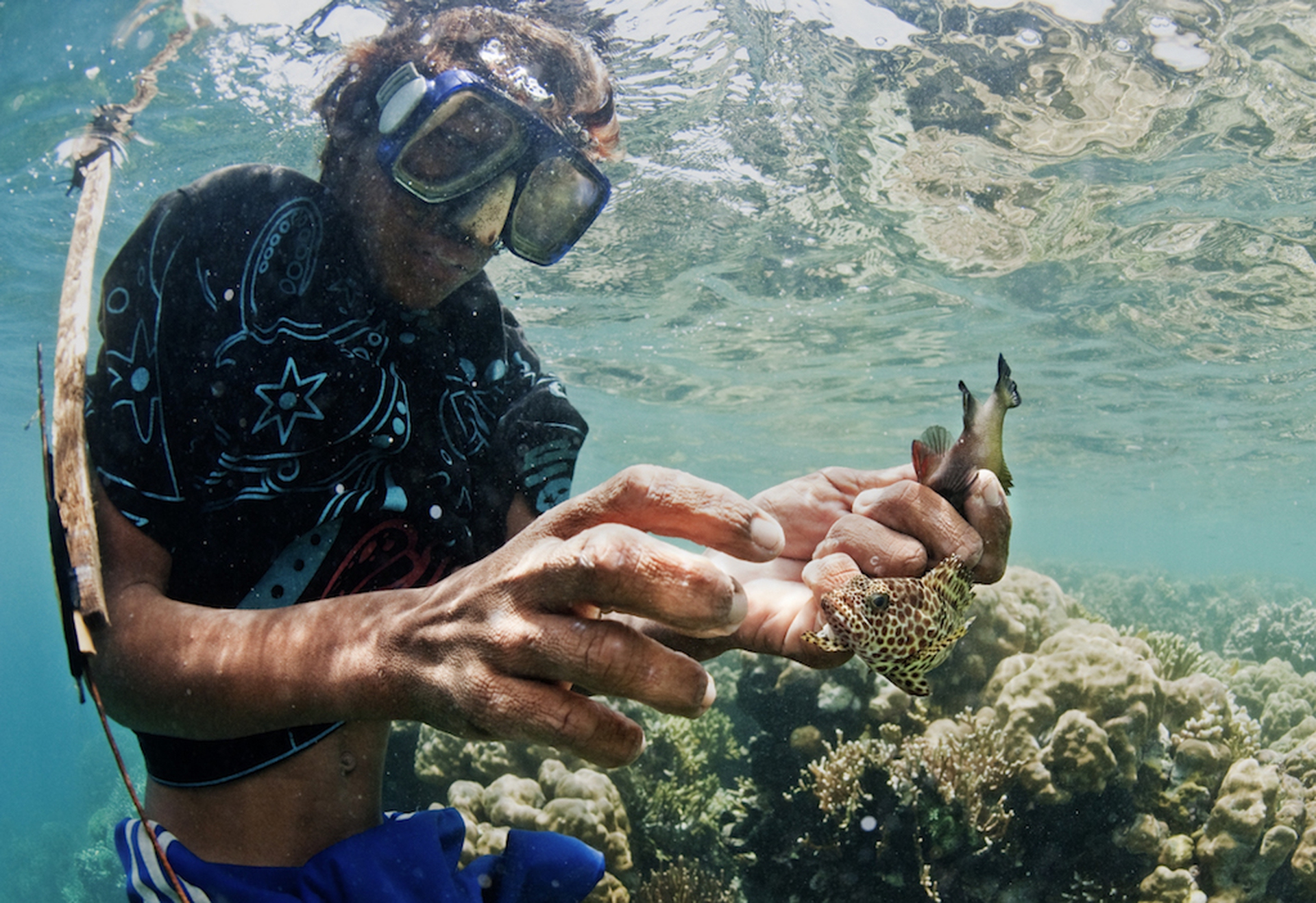 I Bajau Laut, gli ultimi nomadi del mare, fotografati da James Morgan per WWF
