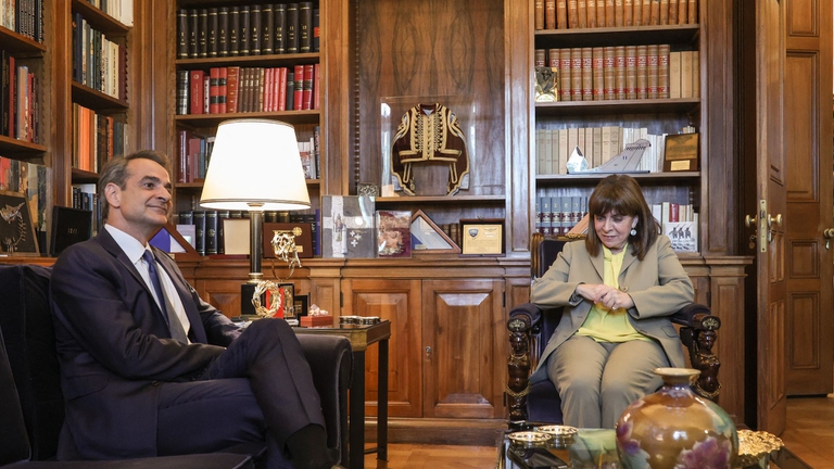 La presidente greca Katerina Sakellaropoulou affida l'incarico a Kyriakos Mitsotakis, ma si va verso nuove elezioni