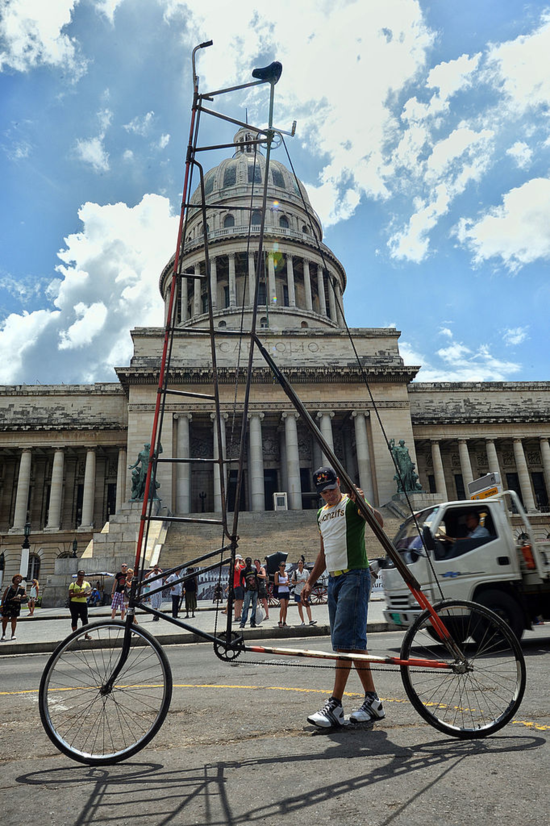 Pronto per salire sulla bici da 6 metri