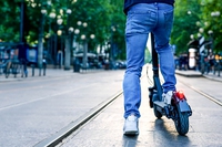 Micromobilità elettrica, il presente (e il futuro) degli spostamenti urbani