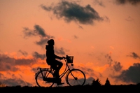 Kurdish women love to ride their bikes. And they demonstrate it (here is how)