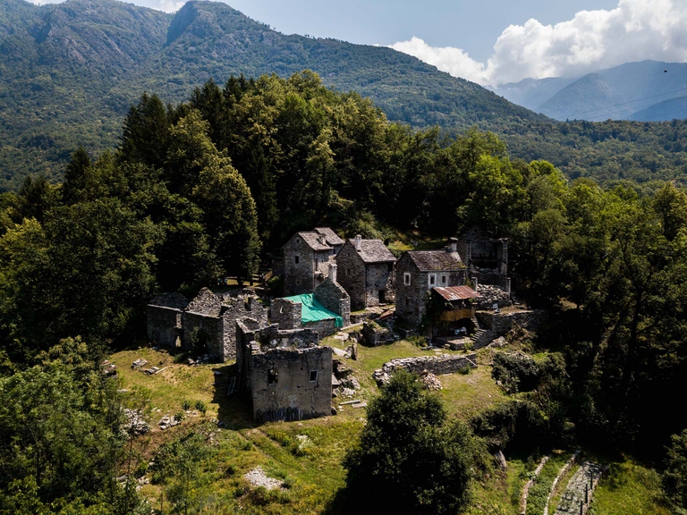 Il borgo di Gesh in Val d'Ossola.