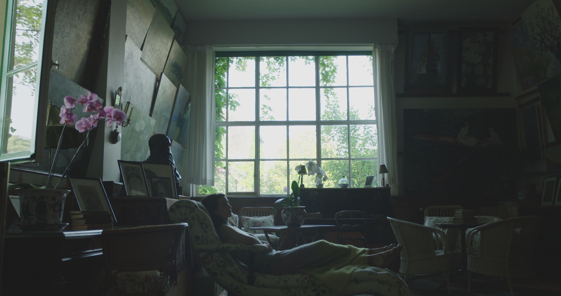 Le ninfee di Monet - Elisa Lasowski all'interno della casa di Giverny di Claude Monet