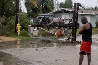 Stati Uniti, l’uragano Milton ha toccato terra in Florida