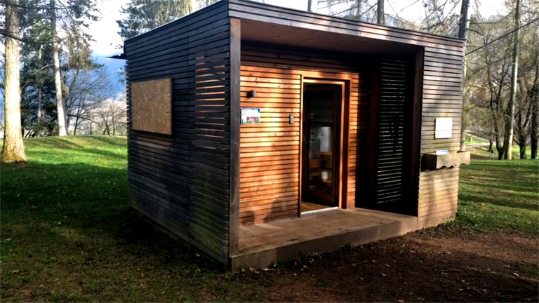 spelacchio casetta allattamento little baby home roma