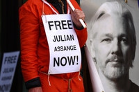 Julian Assange potrà ricorrere contro l’estradizione negli Stati Uniti