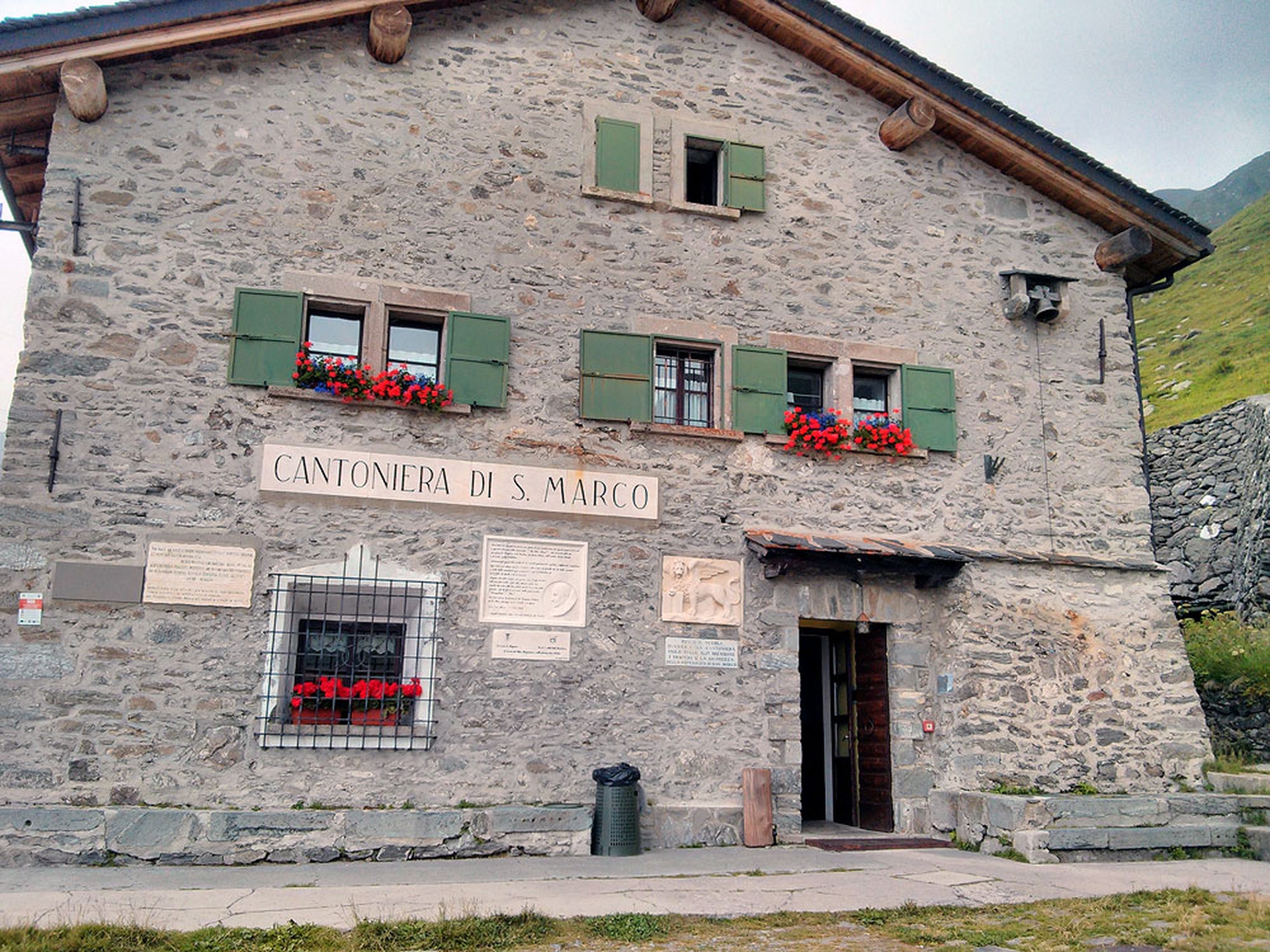 Casa_cantoniera_san_marco