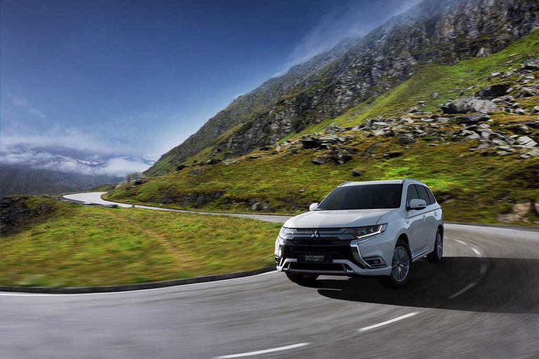 Outlander PHEV grazie all'efficienza del sistema ibrido plug-in vanta emissioni molto ridotte (46 g/km di CO2), ai vertici della categoria. ©Mitsubishi Motors