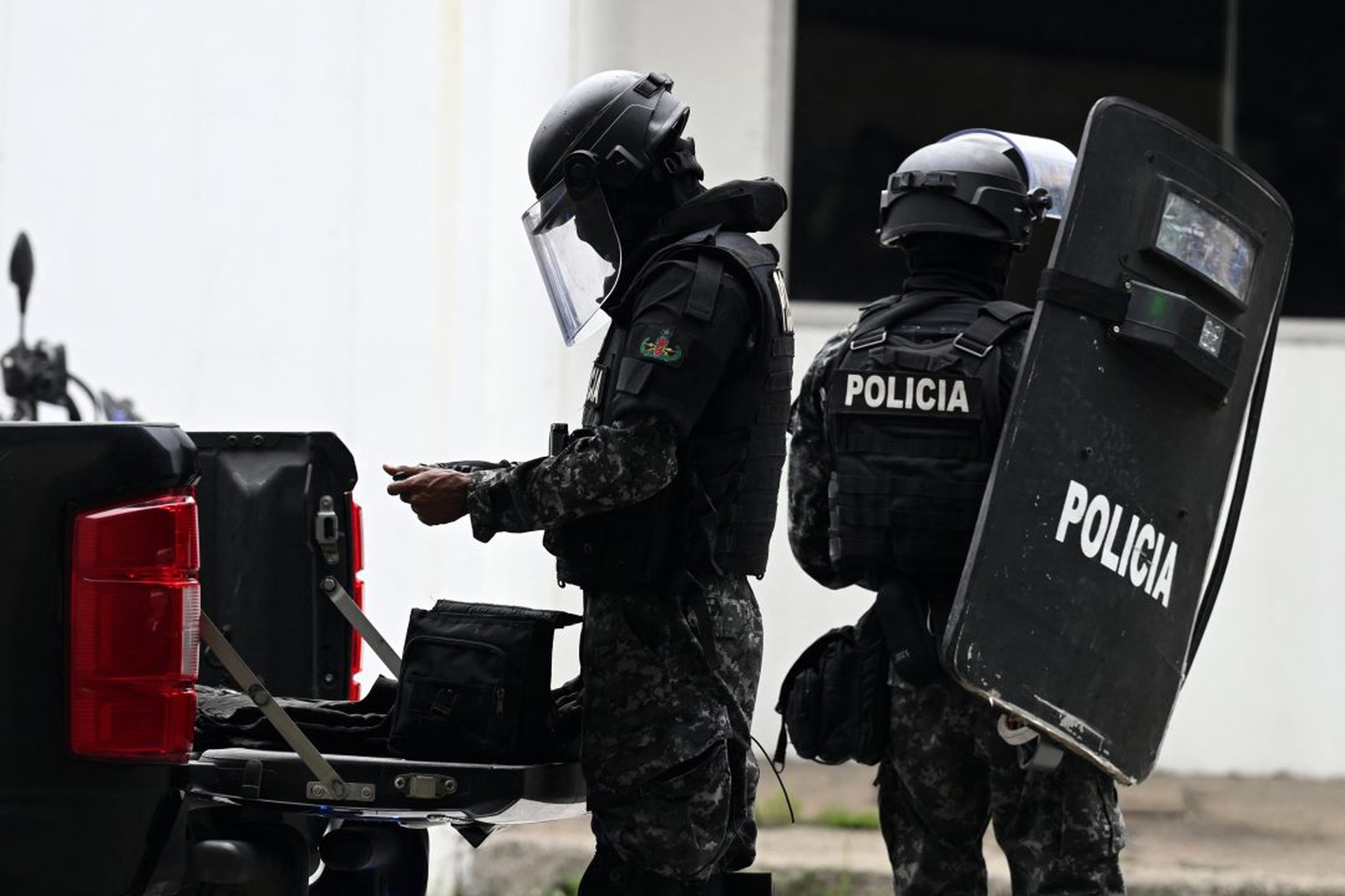 ECUADOR-STATE OF EMERGENCY-TV-ATTACK