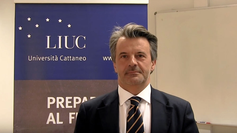 Andrea Farinet, docente di Economia e Gestione delle imprese alla LIUC e presidente del Socialing Institute.