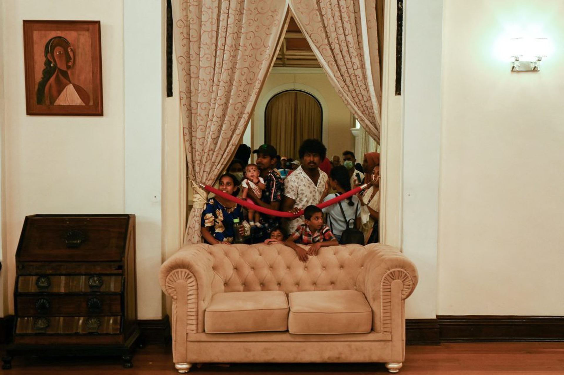 TOPSHOT-SRI LANKA-POLITICS-ECONOMY