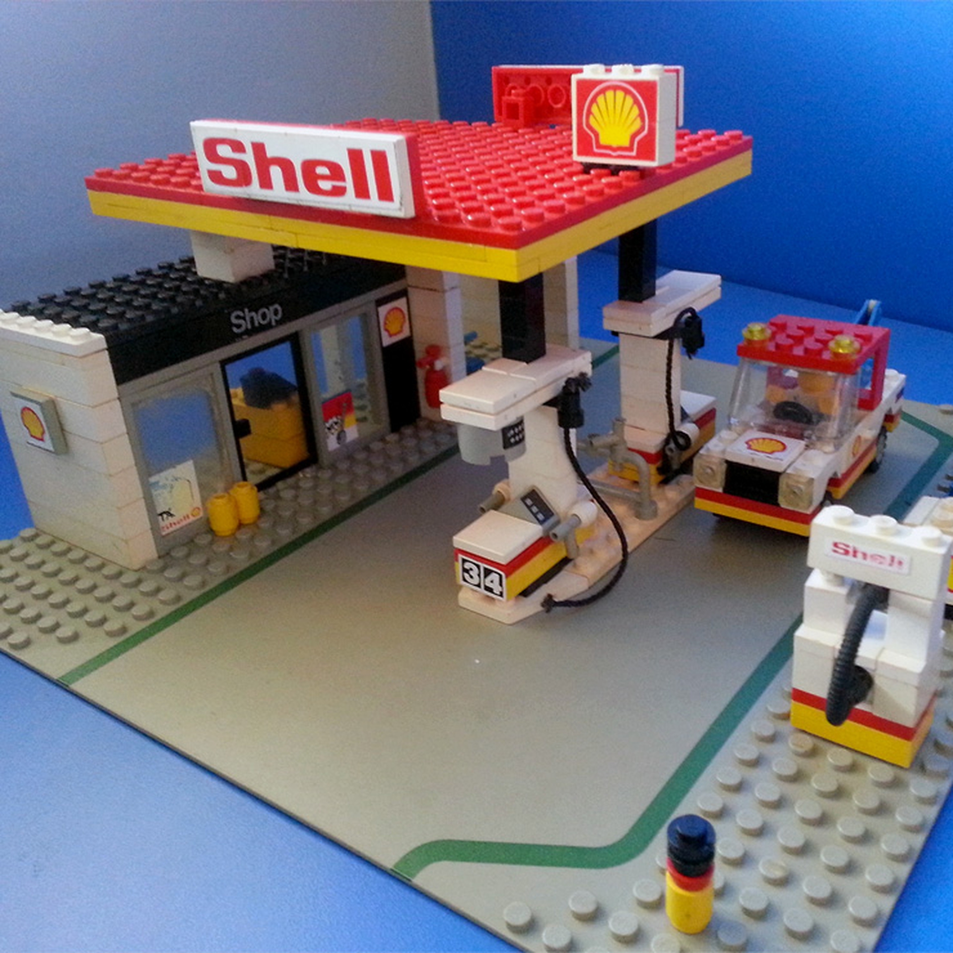 Lego sospende la collaborazione con Shell