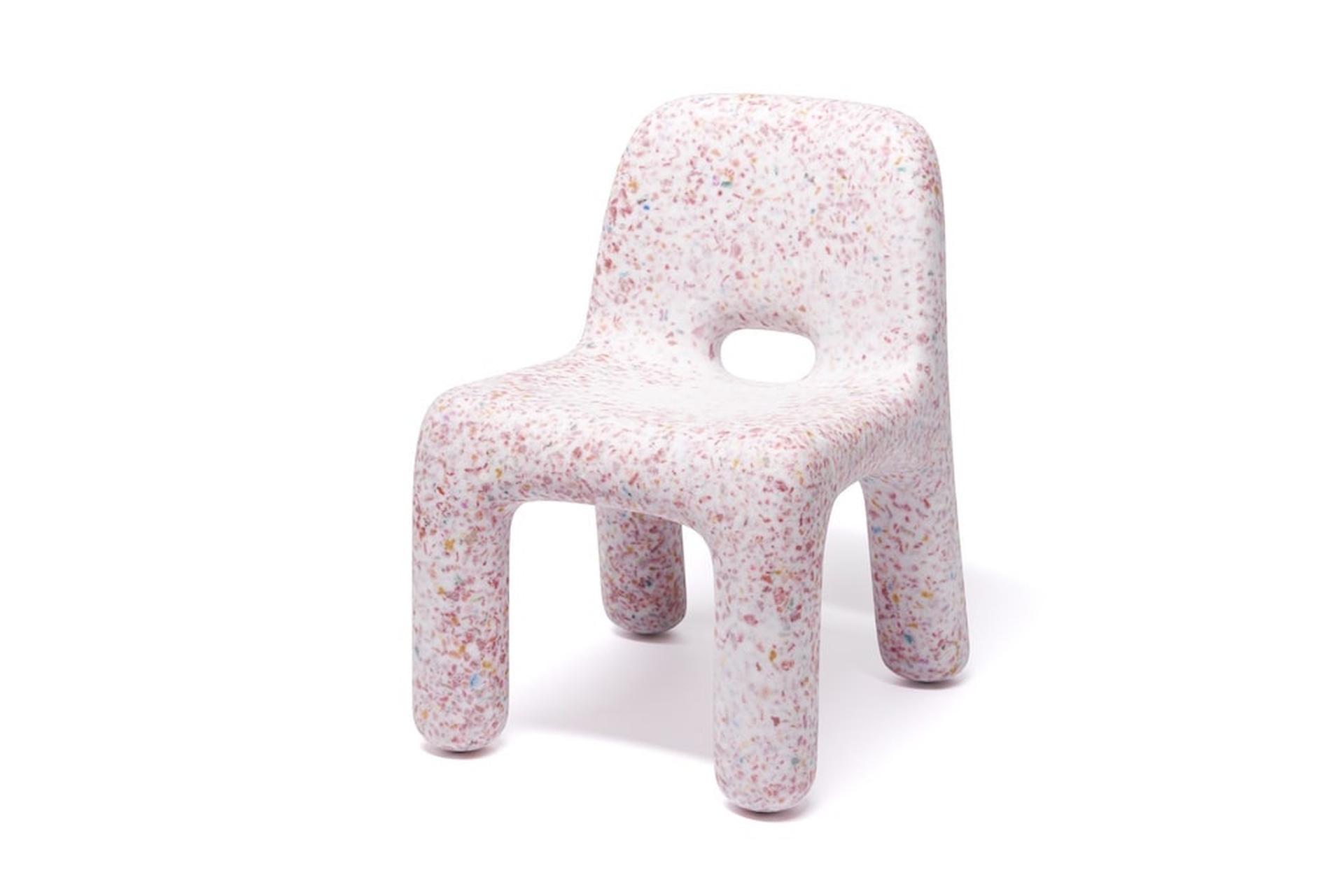 Recycled plastic objects by ecoBirdy