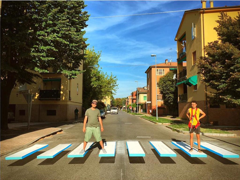 strisce pedonali 3d a molinella strisce pedonali 3D india ©Dario Mantovani Facebook