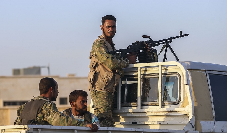 Syrian soldiers against isis