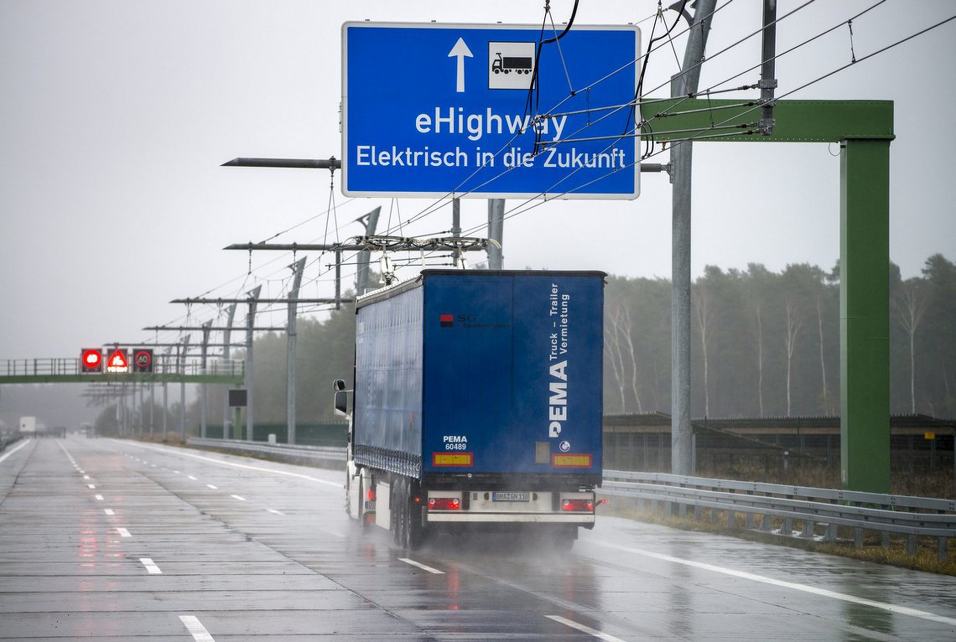 Scania Siemens camion ibrido-003