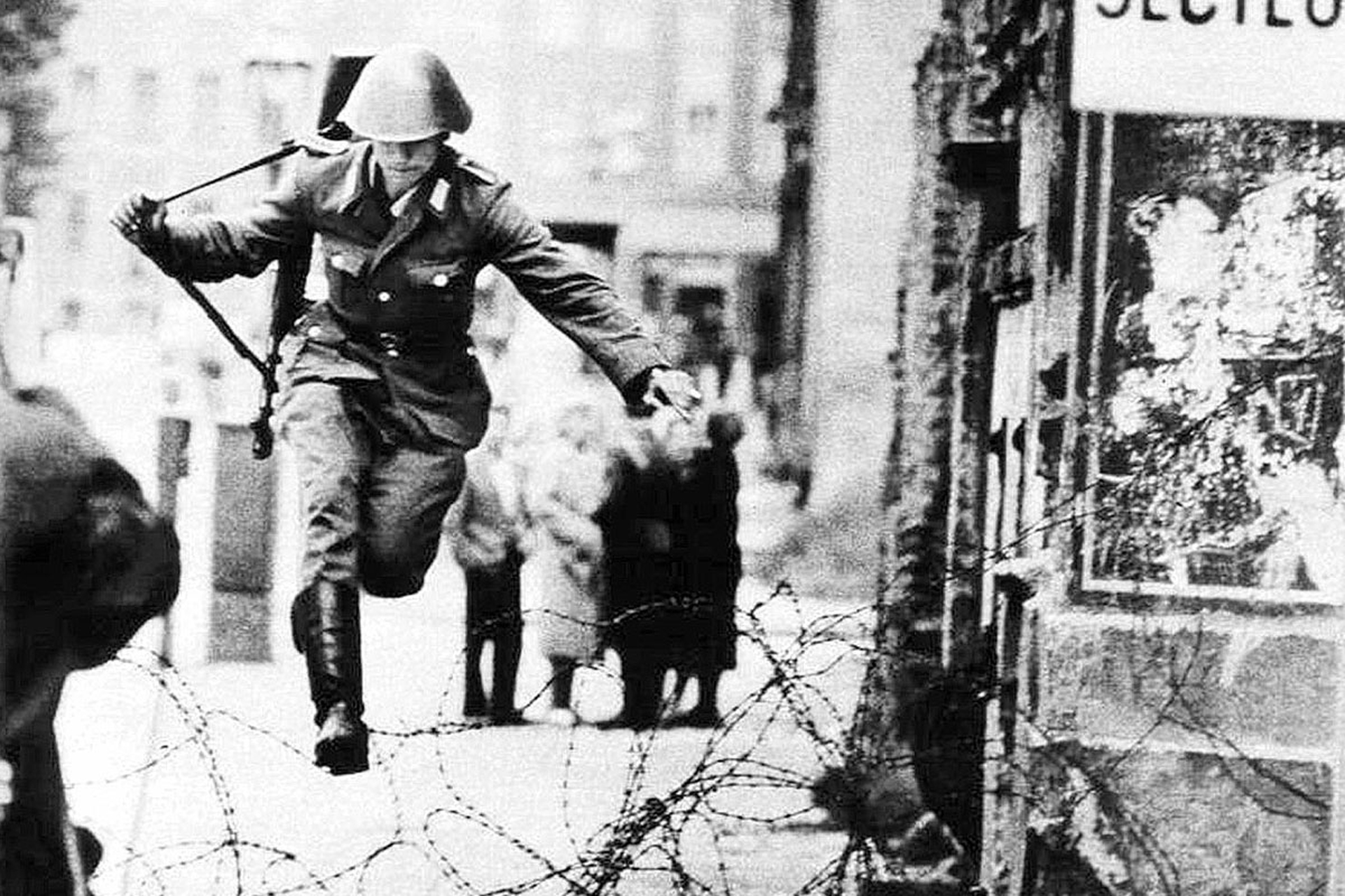 Muro di Berlino: una foto all'anno