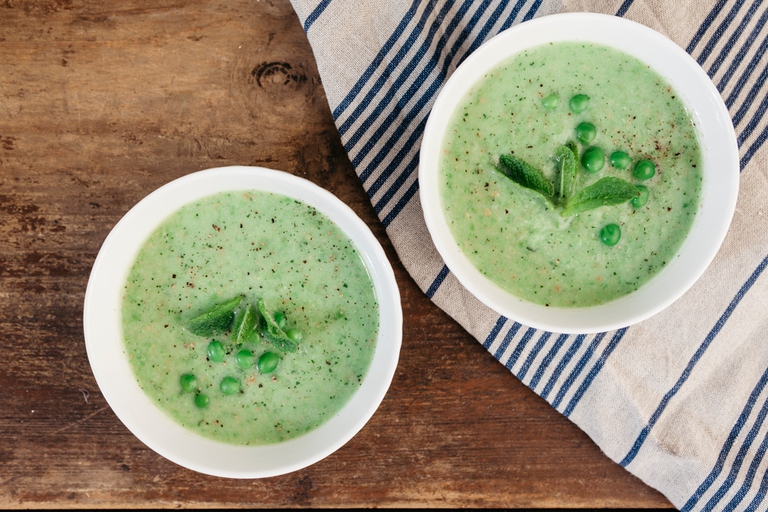 Gazpacho di piselli e menta