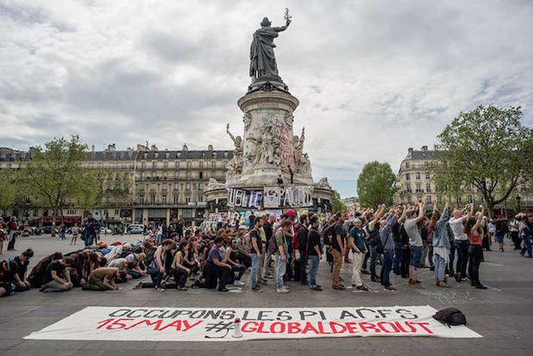 Movimento_NUit_Debout