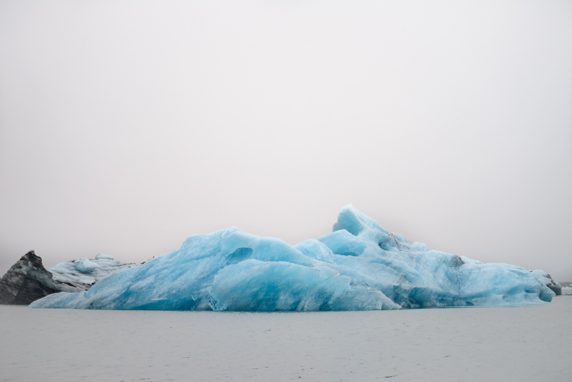 Frostscape, Mattia Vettorello's journey across Iceland