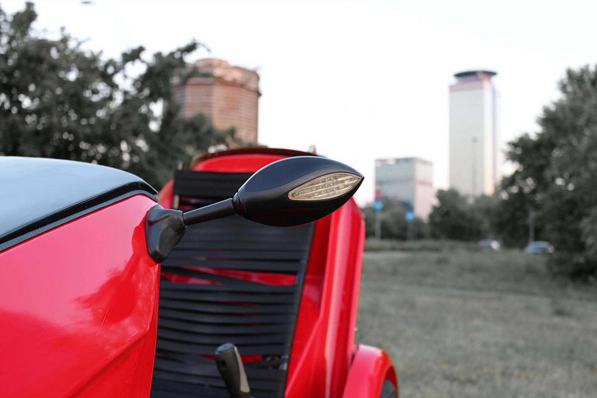 Cabriovelo, specchietto con freccia