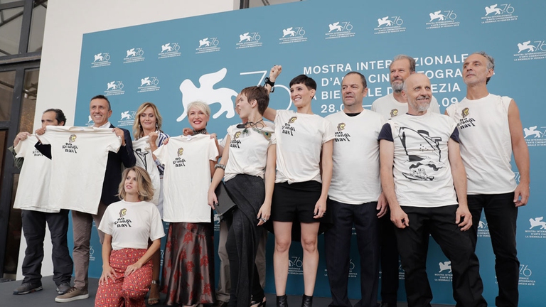 cast effetto domino la biennale di venezia