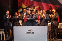 Mozambico, firmato un accordo di pace fra i due leader principali. Ma è presto per cantare vittoria