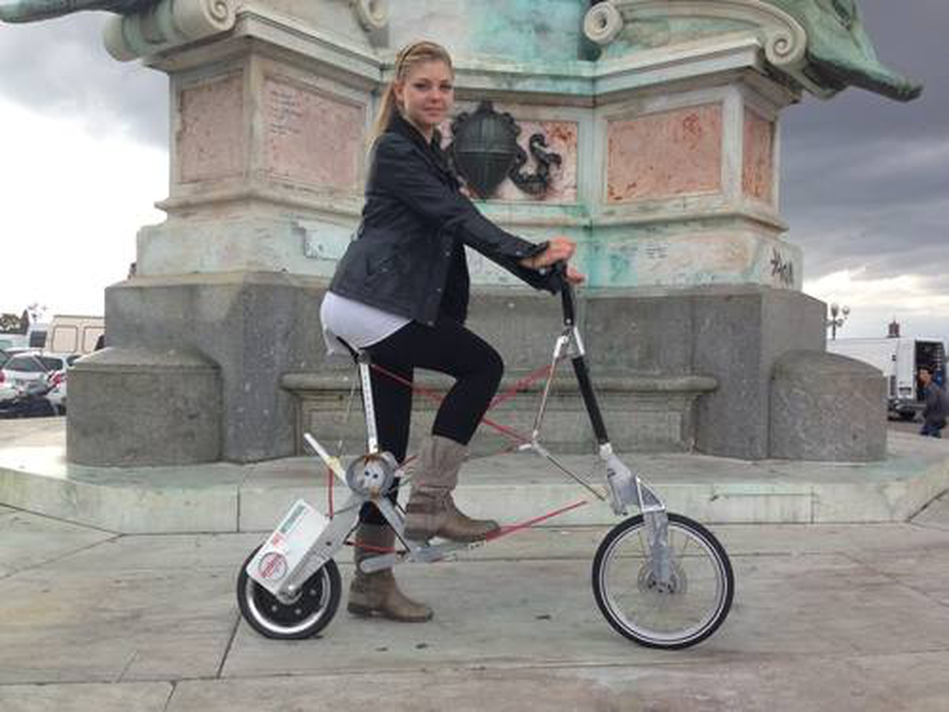 L'evoluzione della bicicletta. Pieghevole, elettrica e riciclabile